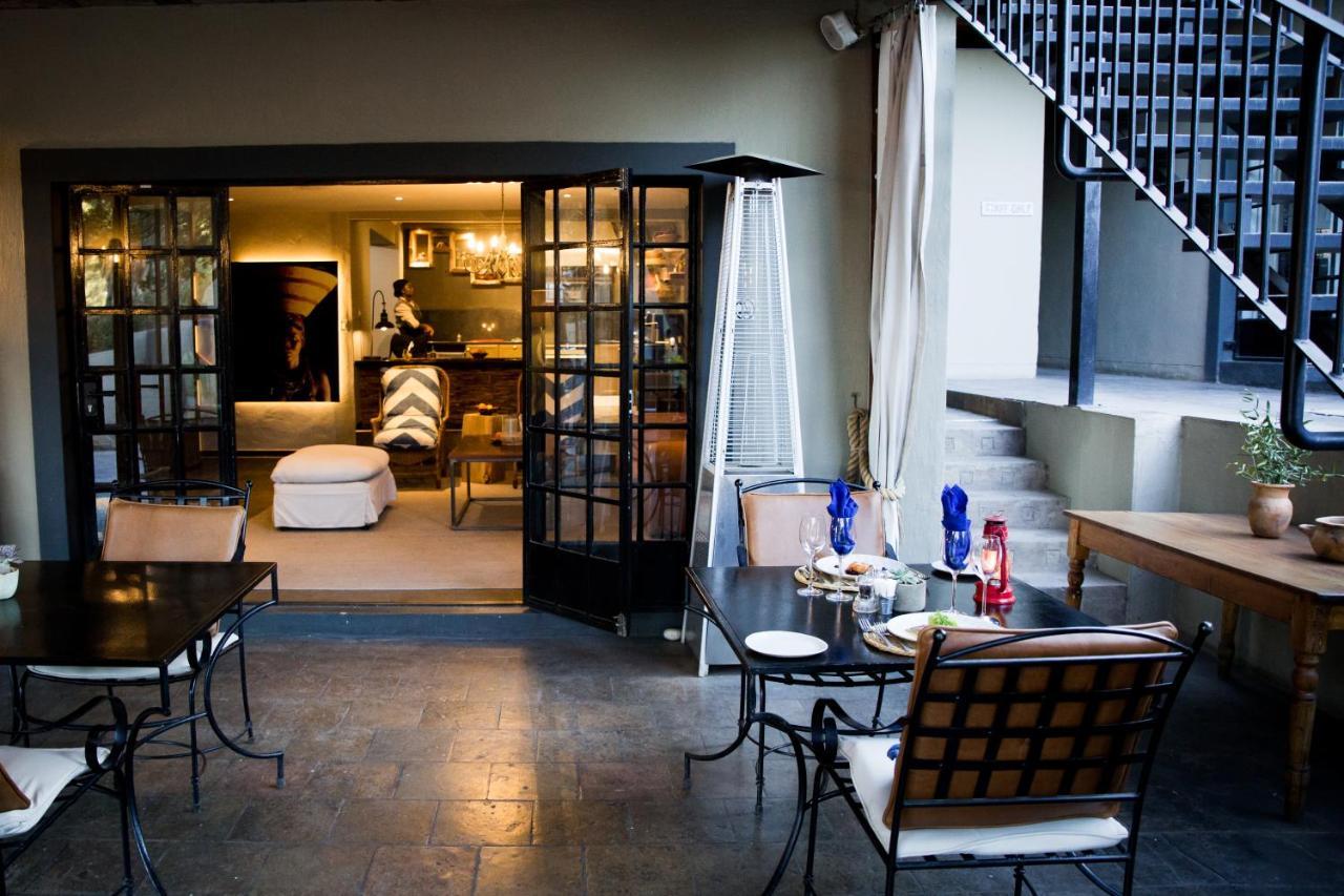 Olive Grove Guesthouse Windhoek Exterior photo